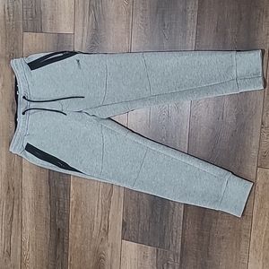 American Eagle joggers great condition